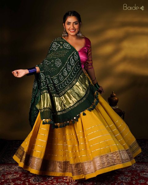 Yellow Skirt Green Dupatta chaniya choli
