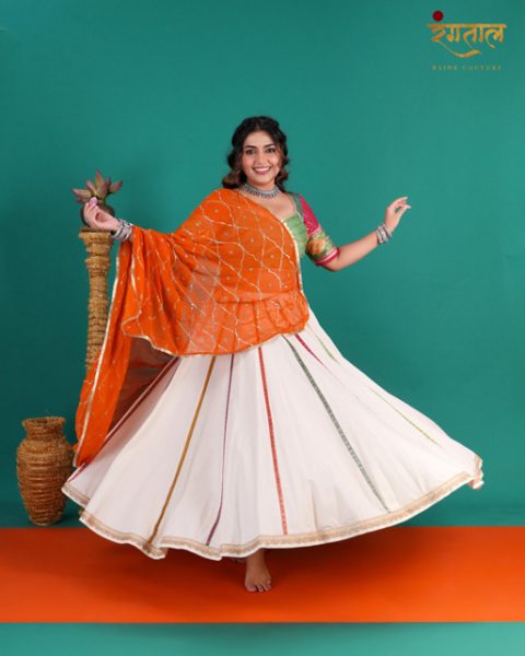 Shwet Rang Chaniya Choli